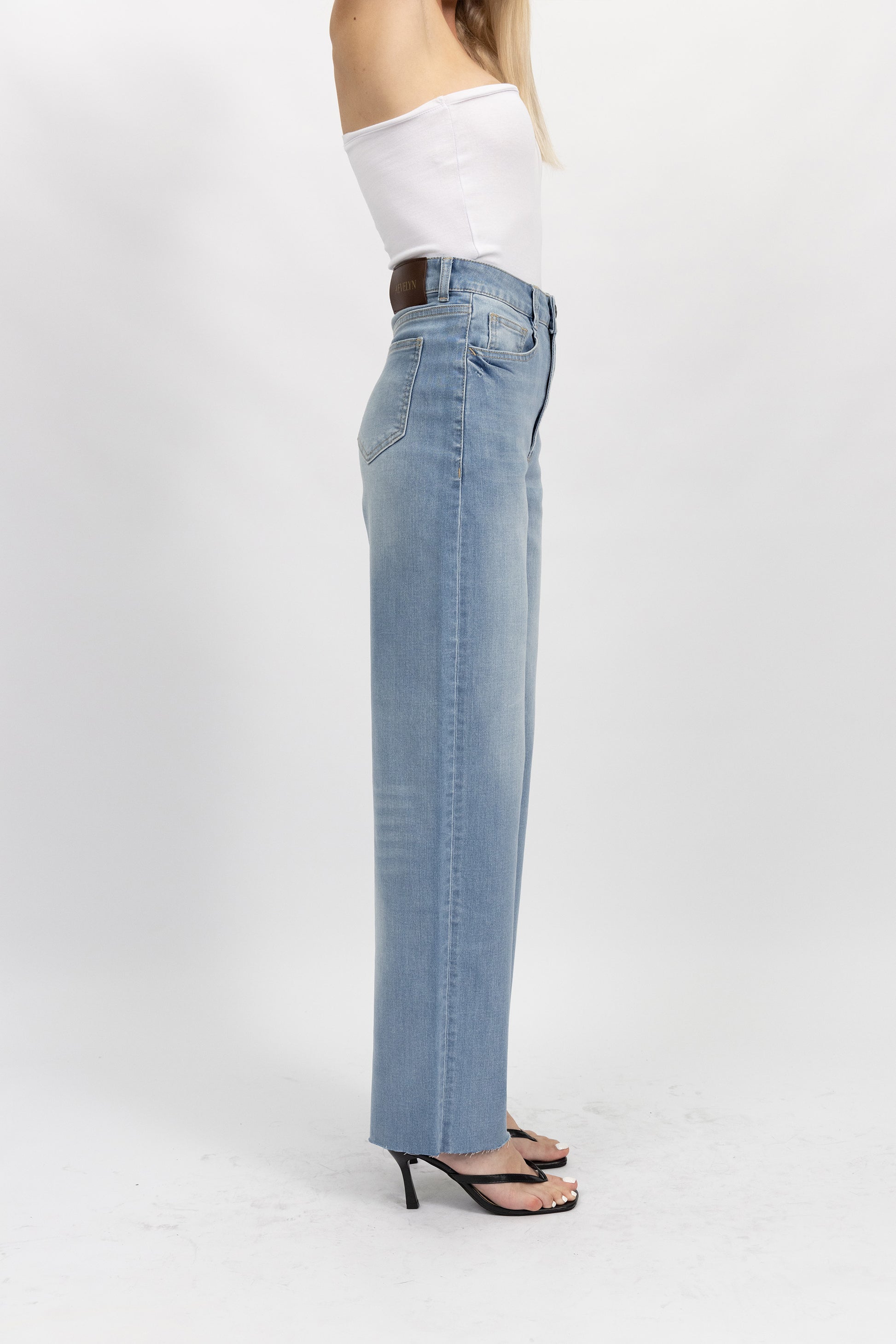 Jessy Light Blue Jeans