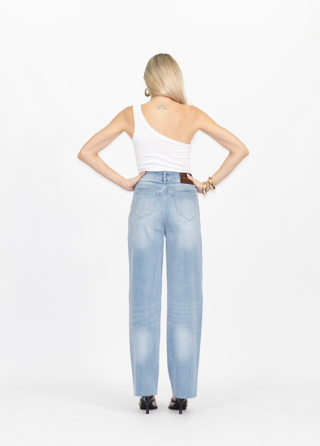 Jessy Light Blue Jeans